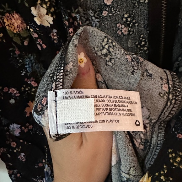 WILD FABLE | Black Floral Short Sleeve Rayon Jumpsuit - Picture 10 of 12